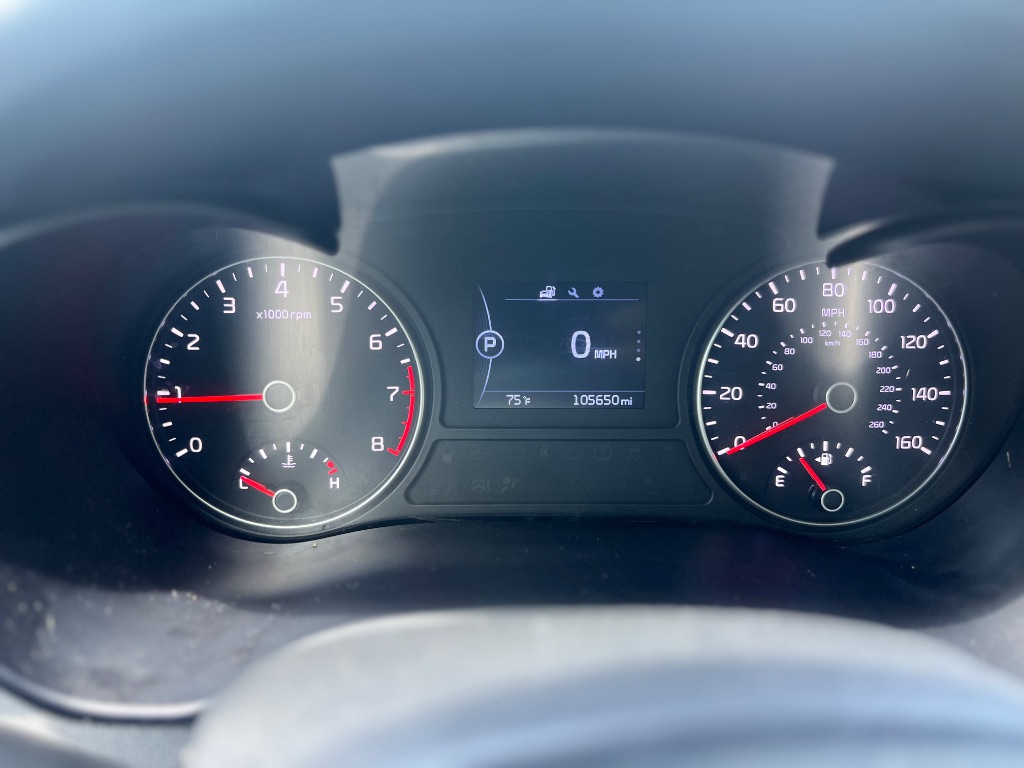 2017 Kia Optima LX - Photo 9